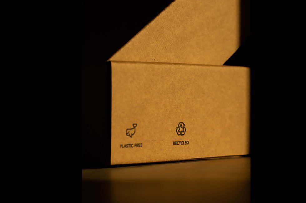 Cardboard box (002).jpg