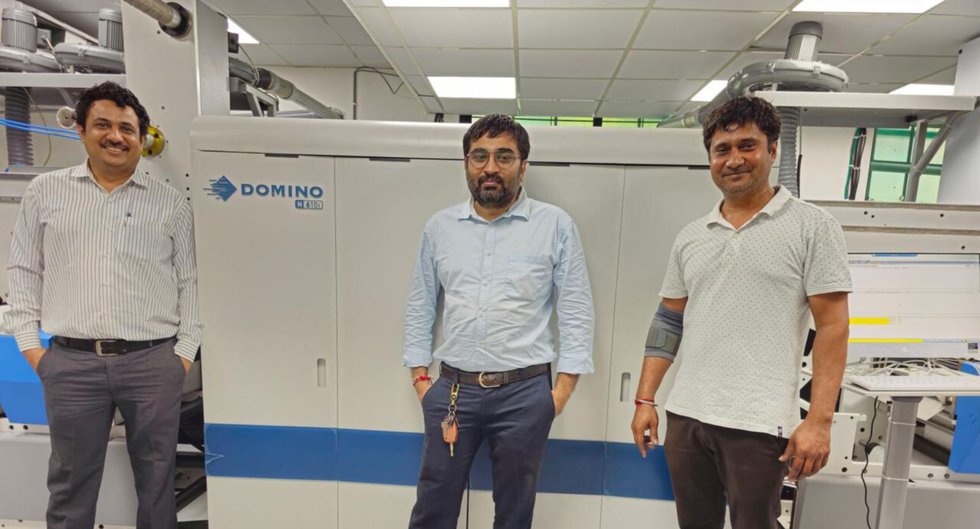 TheMultiLabelTechPrintTeamwiththeDominoN610ipress.jpg